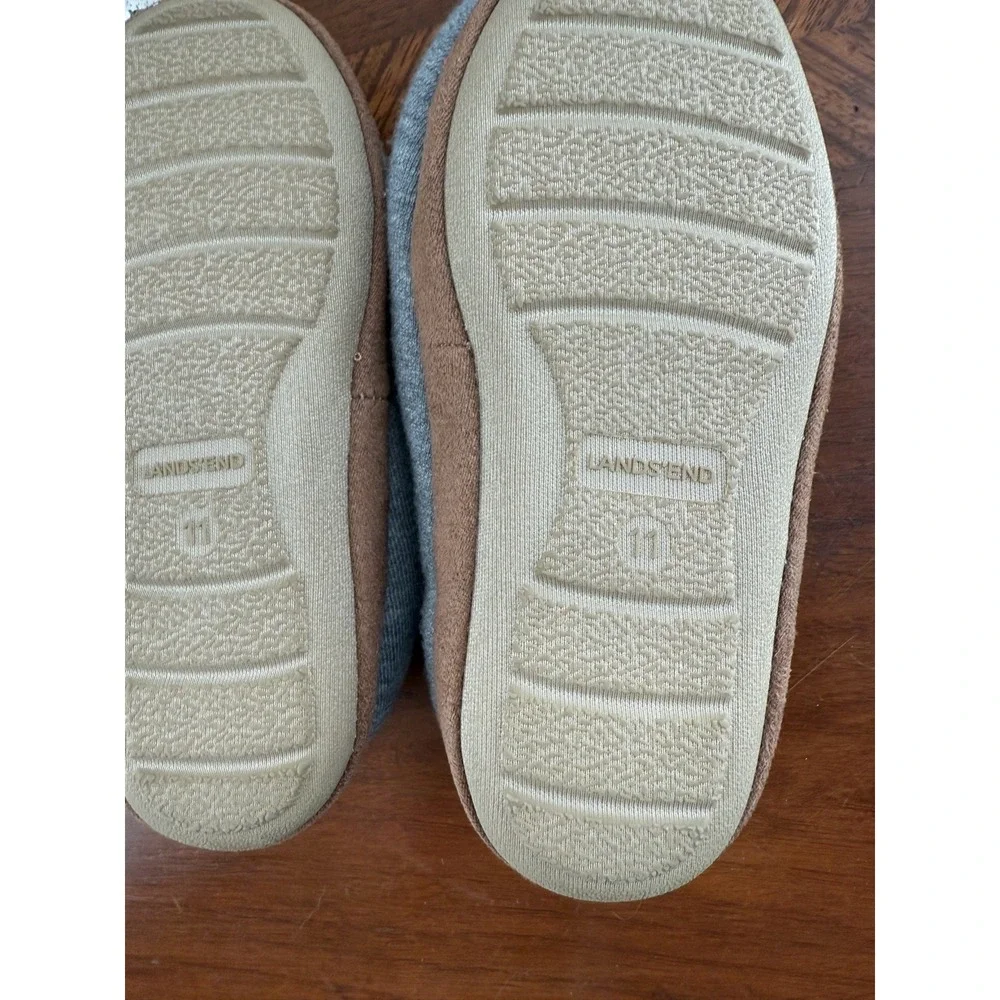 Lands End NASA Space Rocket Slippers Size 11 Big Kids house shoes slip ons